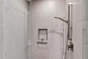 14322 Acacia Dr, Tustin, CA 92780 - Photo 17