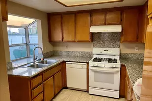 3100 Jeannie Cmn, Santa Ana, CA 92703 - Photo 7