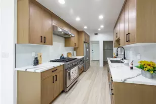 1944 Glendon, Los Angeles, CA 90025 - Photo 27