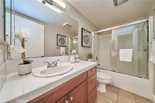 681 S Norton Ave, Los Angeles, CA 90005 - Photo 27