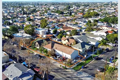 703 W L, Wilmington, CA 90744 - Photo 1