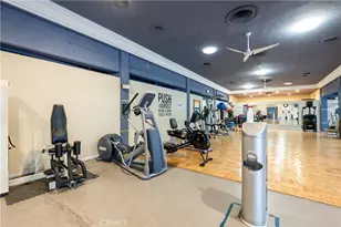 140 Linden Ave, Long Beach, CA 90802 - Photo 5