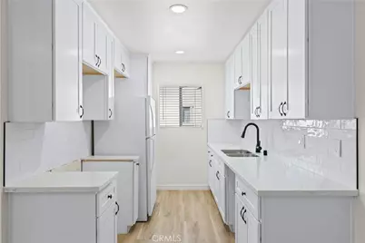 1382 Via Santiago, Corona, CA 92882 - Photo 7