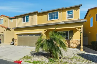 9660 Pine Orchard St, Pacoima, CA 91313 - Photo 3