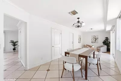 7006 Valmont #B, Tujunga, CA 91042 - Photo 7