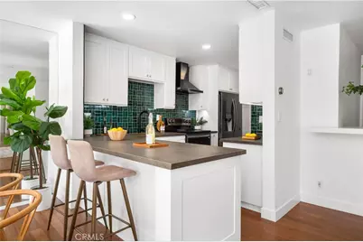 1400 N Sweetzer Avenue #102, West Hollywood, CA 90069 - Photo 11