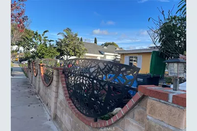 825 Sonora Road, Costa Mesa, CA 92626 - Photo 3