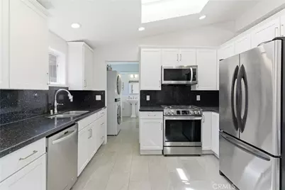 1824 Iroquois, Long Beach, CA 90815 - Photo 17