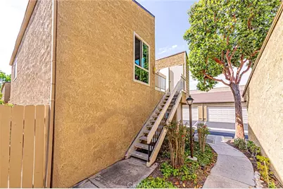 5401 Twin Lakes Dr, Cypress, CA 90630 - Photo 15