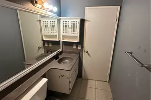 165 Racquet Club Dr, Compton, CA 90220 - Photo 35