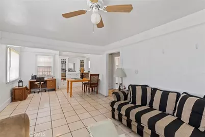 1036 W 107th, Los Angeles, CA 90044 - Photo 17