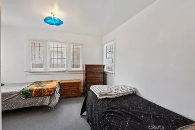 1036 W 107th, Los Angeles, CA 90044 - Photo 27