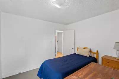 1036 W 107th, Los Angeles, CA 90044 - Photo 33