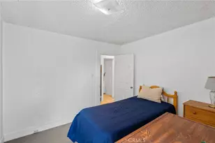 1036 W 107th, Los Angeles, CA 90044 - Photo 33
