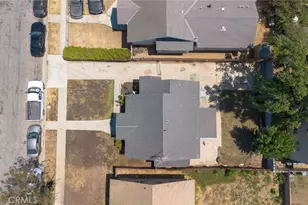 1036 W 107th, Los Angeles, CA 90044 - Photo 9