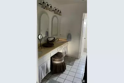 2042 W Beverly Drive, Orange, CA 92868 - Photo 25