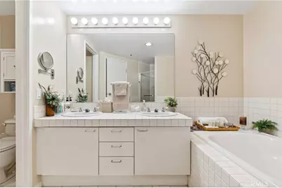 525 E Seaside #2107, Long Beach, CA 90802 - Photo 27