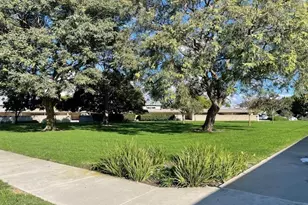 13140 Del Monte Dr, Seal Beach, CA 90740 - Photo 3