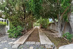 1665 N Sycamore St, Orange, CA 92867 - Photo 41