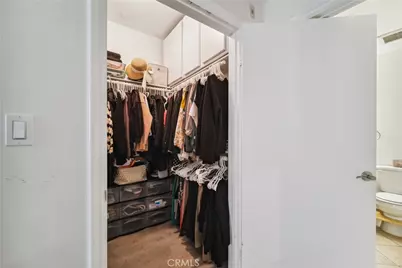 13951 Sherman Way #204, Van Nuys, CA 91405 - Photo 15