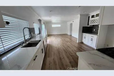 8803 Hummingbird Avenue, Fountain Valley, CA 92708 - Photo 17