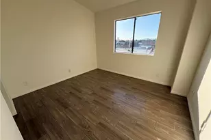 1168 E 10th St, Long Beach, CA 90813 - Photo 11