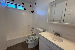 1168 E 10th St, Long Beach, CA 90813 - Photo 9