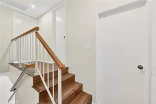 18360 Collins St, Tarzana, CA 91356 - Photo 33