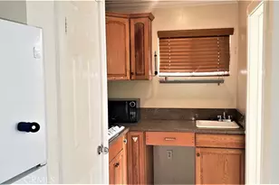 128 13th St, Seal Beach, CA 90740 - Photo 11