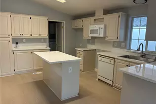 19127 Pioneer, Artesia, CA 90701 - Photo 9