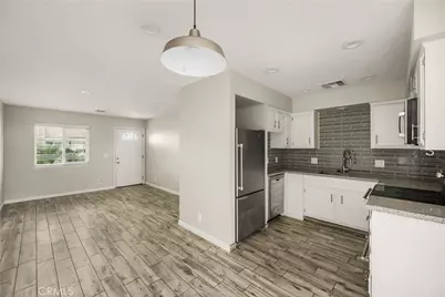 10238 Disney, Huntington Beach, CA 92646 - Photo 11