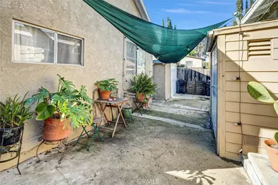 4816 Stratford, Los Angeles, CA 90042 - Photo 19