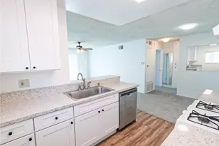 1076B Cabrillo Park Dr, Santa Ana, CA 92701 - Photo 5