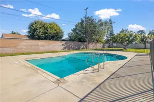 10542 Carol Ln, Garden Grove, CA 92840 - Photo 39