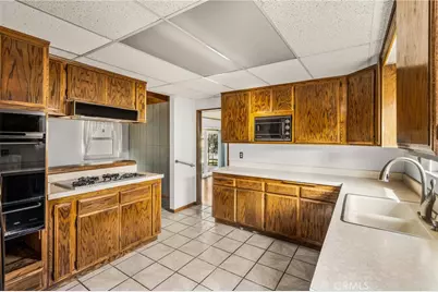 8196 Lime Circle, Buena Park, CA 90620 - Photo 19