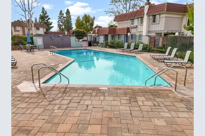 6844 Southampton, Cypress, CA 90630 - Photo 39