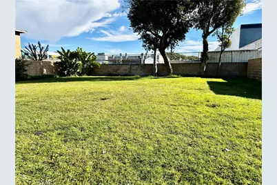 3913 W Hazard #D, Santa Ana, CA 92703 - Photo 41