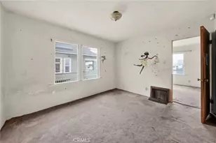 1305 W 84th, Los Angeles, CA 90044 - Photo 9