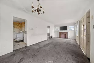 1305 W 84th, Los Angeles, CA 90044 - Photo 11