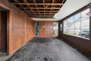 1305 W 84th, Los Angeles, CA 90044 - Photo 31