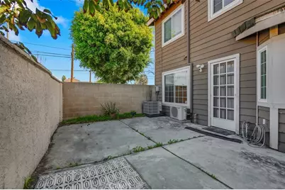 755 N East, Anaheim, CA 92805 - Photo 17