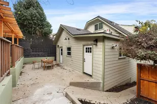 5850 Burwood Ave, Los Angeles, CA 90042 - Photo 15