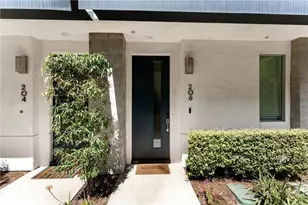 206 Alamo Ct, Long Beach, CA 90802 - Photo 1