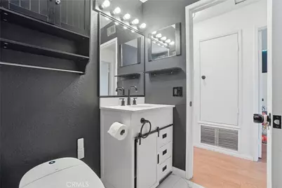 933 S Downey #20, Anaheim, CA 92804 - Photo 19