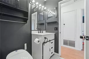 933 S Downey, Anaheim, CA 92804 - Photo 19