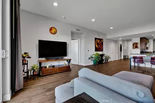 300 E 4th St, Long Beach, CA 90802 - Photo 35