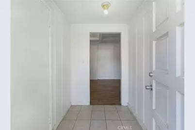 608 W 52nd, Los Angeles, CA 90037 - Photo 27