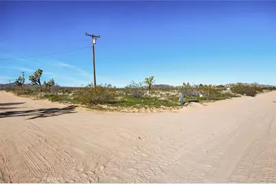 55725 Napa, Landers, CA 92285 - Photo 5