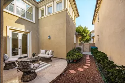 97 Twin Gables, Irvine, CA 92620 - Photo 25