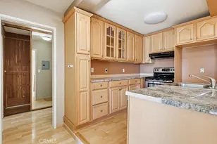 5585 E Pacific Coast Hwy, Long Beach, CA 90804 - Photo 15